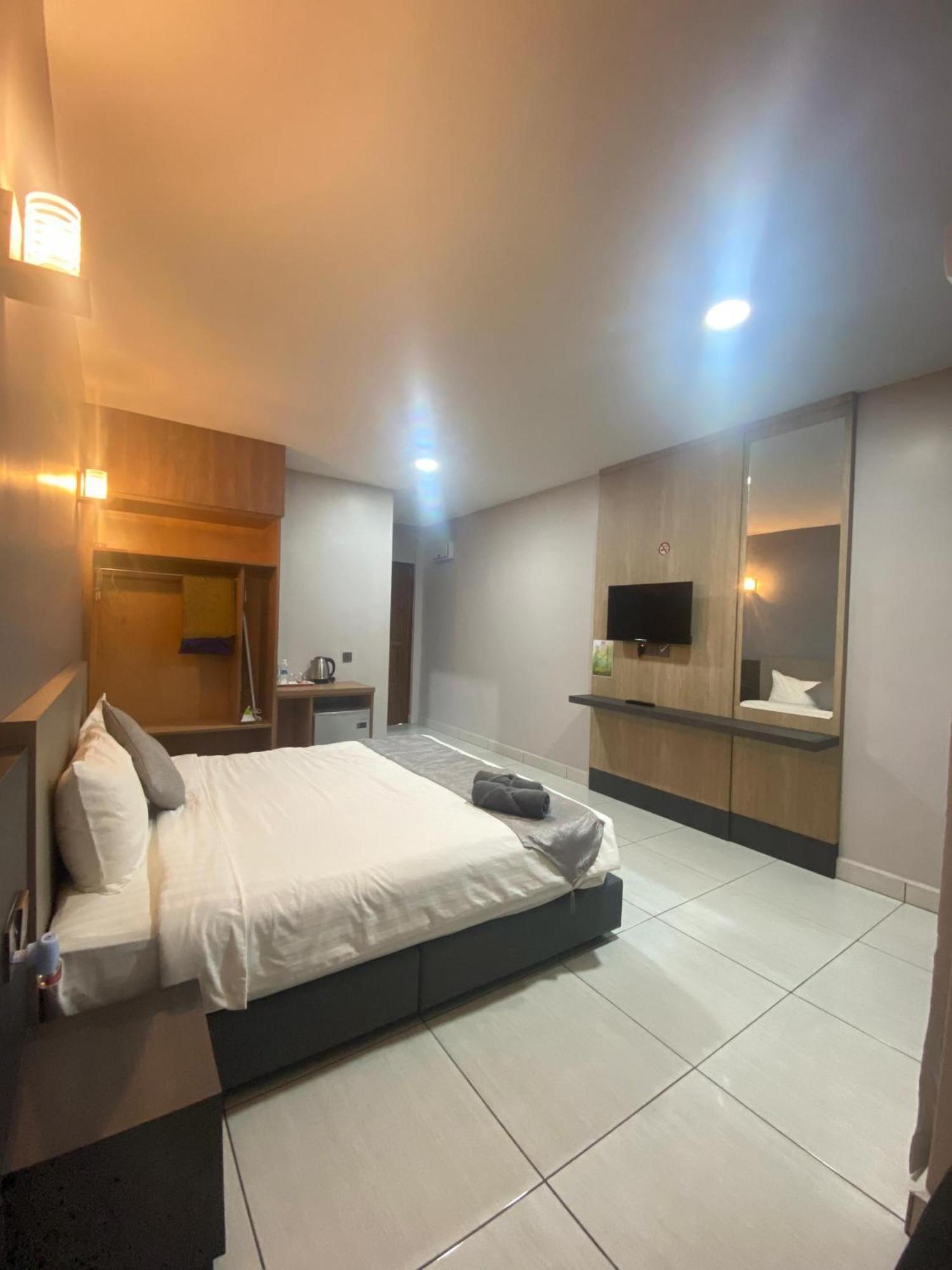 Grand Village Inn Pantai Cenang  Esterno foto