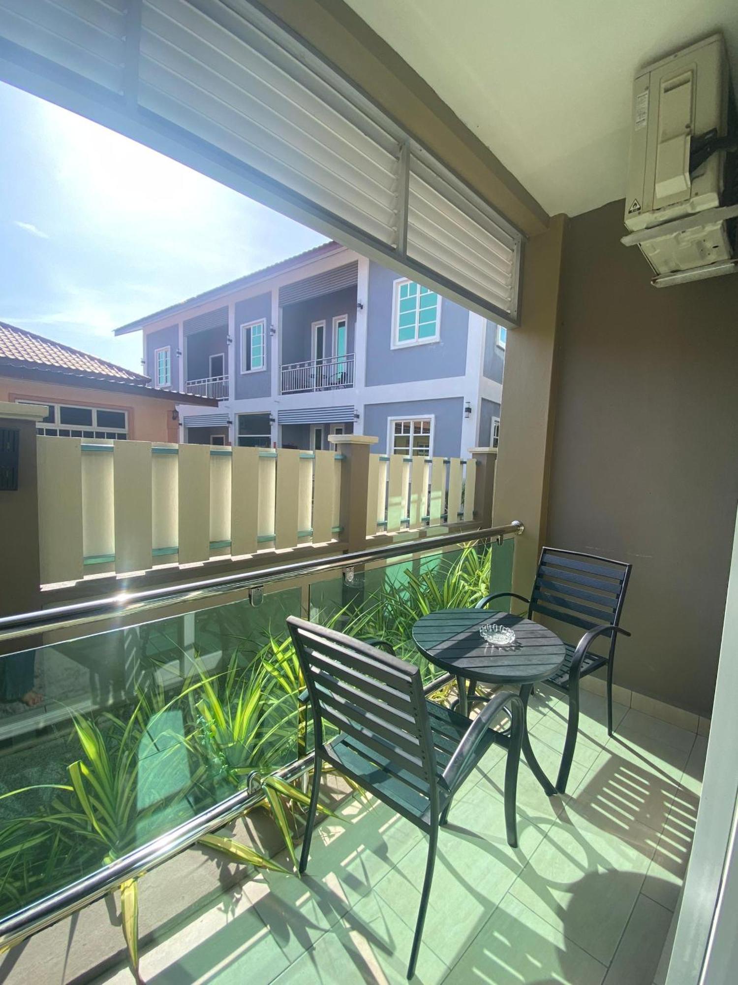 Grand Village Inn Pantai Cenang  Esterno foto